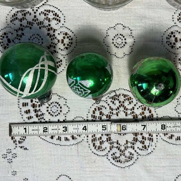 MCM green & glitter ornaments - Picture 9 of 10